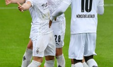 开云足球直播-包含门兴格拉德巴赫球队实力稳固，锋线爆发助取胜的词条