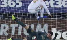 开云平台-包含埃瓦尔客场大胜，提升战绩！的词条