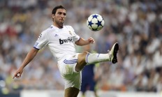 开云下载-猛龙冰封骑士，当米切尔的火焰遇上绝对零度的围剿