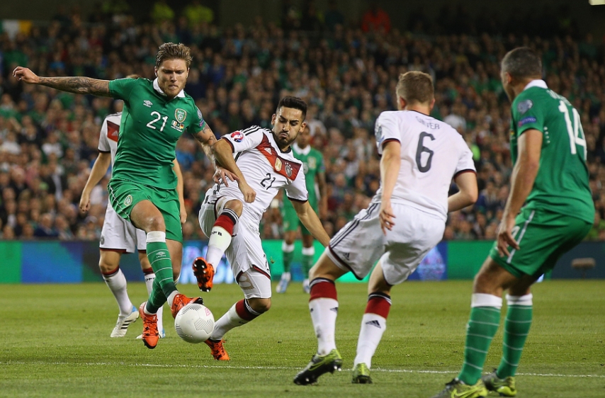 比赛战火延续，球场氛围燃烧的简单介绍