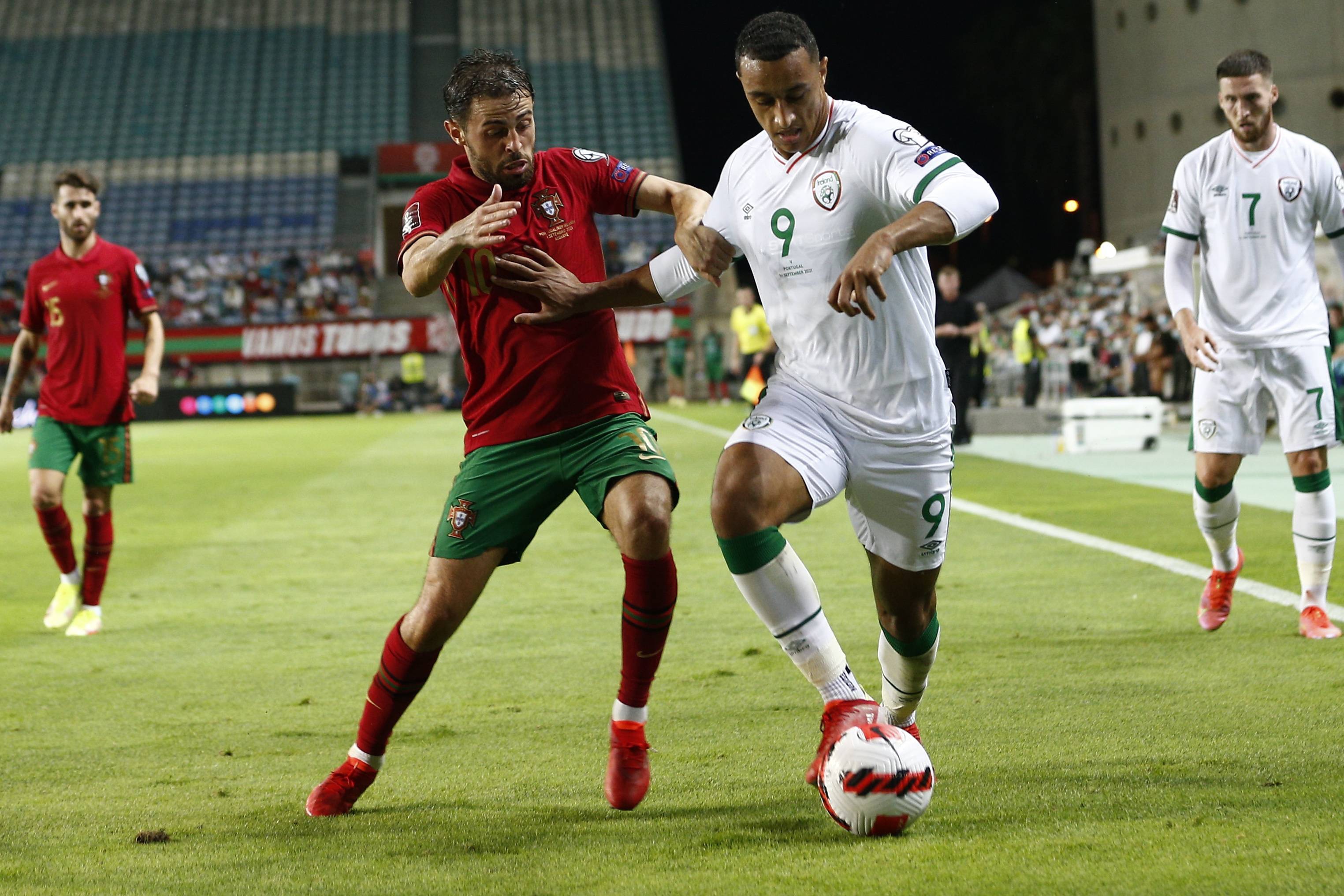 包含巴塞罗那与AC米兰交锋,点燃全球球迷热情的词条 包含巴塞罗那与AC米兰交锋,点燃全球球迷热情的词条