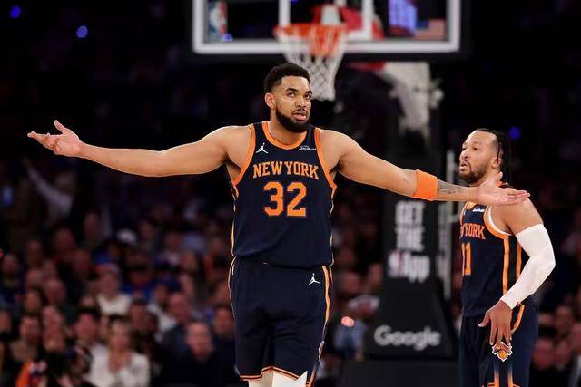 新赛季篮球巨星交易频繁,联盟版图有望改写的简单介绍 新赛季篮球巨星交易频繁,联盟版图有望改写的简单介绍