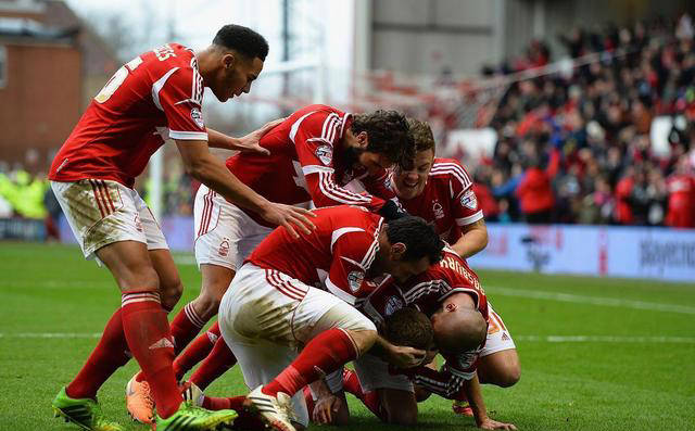 关于沃尔夫斯堡大胜，全队表现高效实现连胜的信息