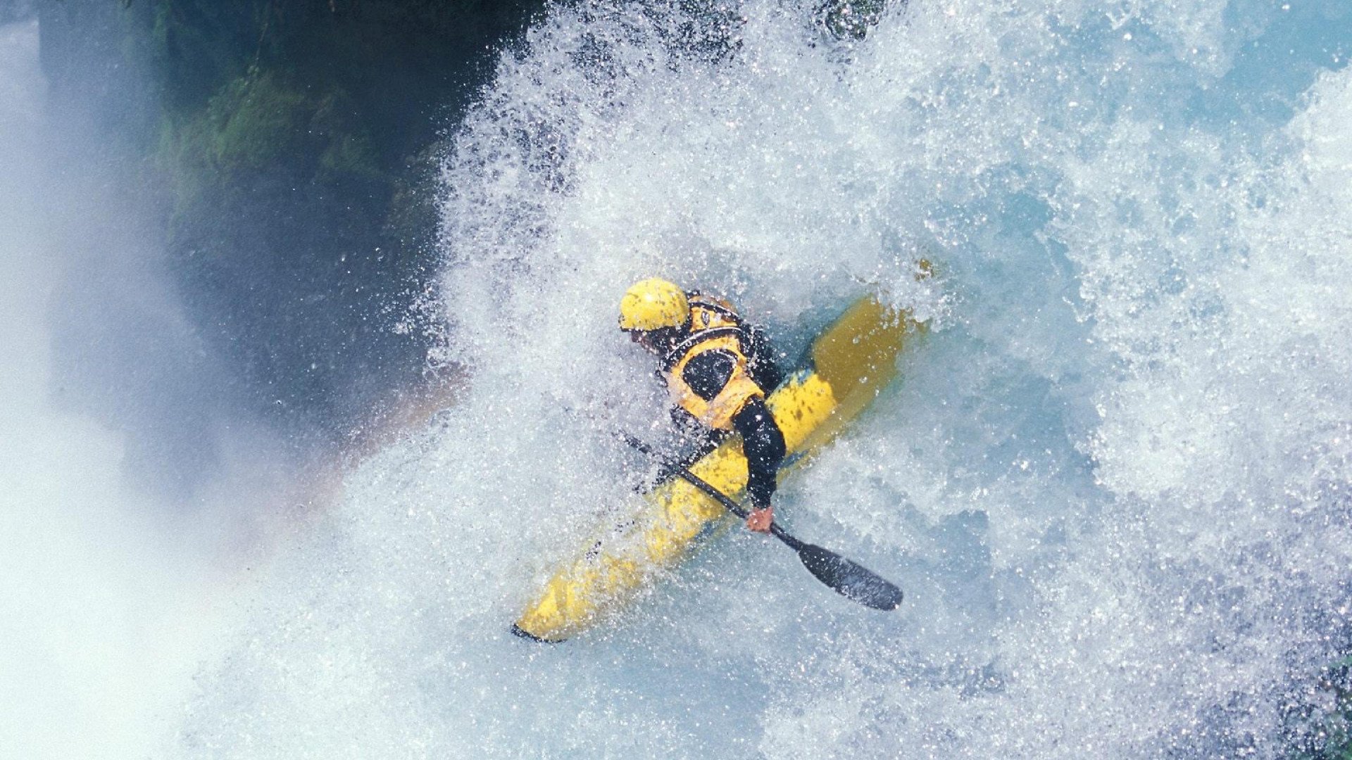 猛龙强压辽宁队，范弗利特在意甲焦点战接管比赛