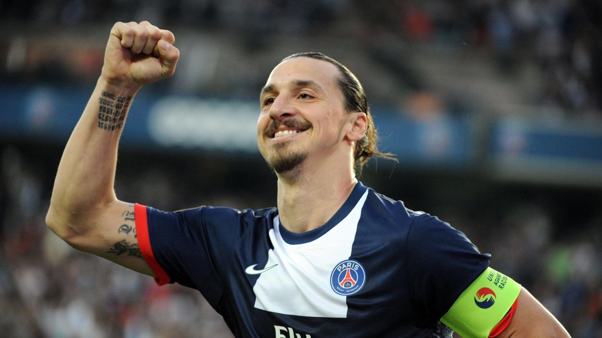 绿茵场上的横扫与羽毛球场上的纪录，当德国足球遇见石宇奇奇迹