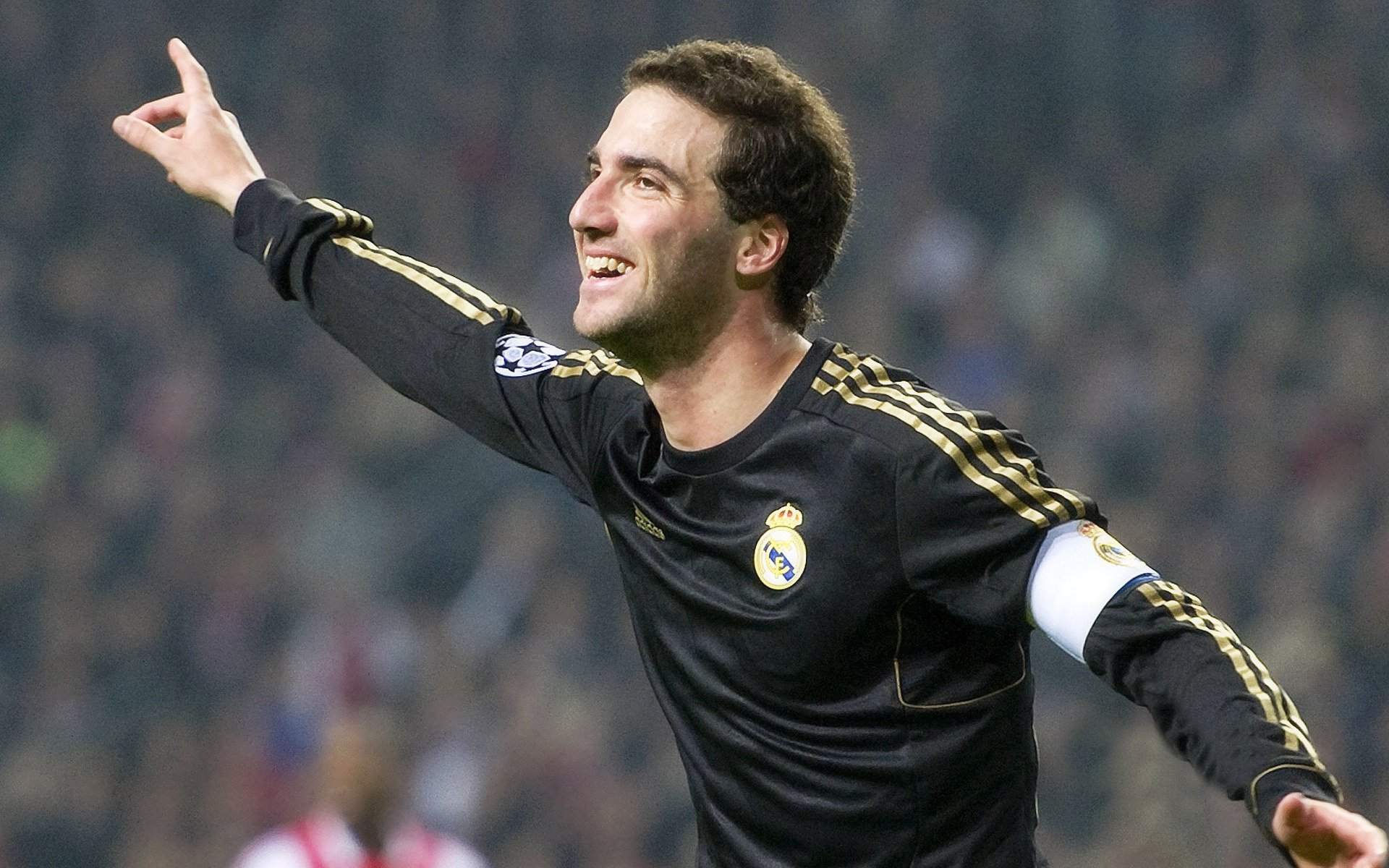 赛道上的逆转,诺里斯关键制胜,梅赛德斯力克红牛二队