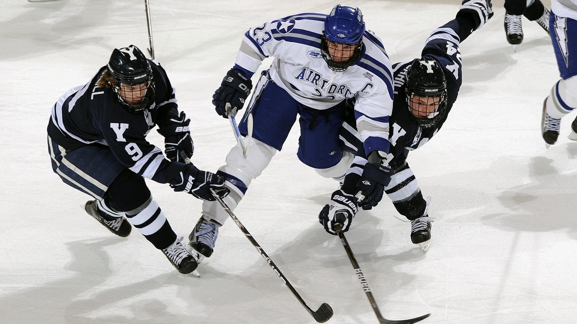 孤胆英雄与王者之证，詹姆斯统治全场，独行侠逆转火箭启示录